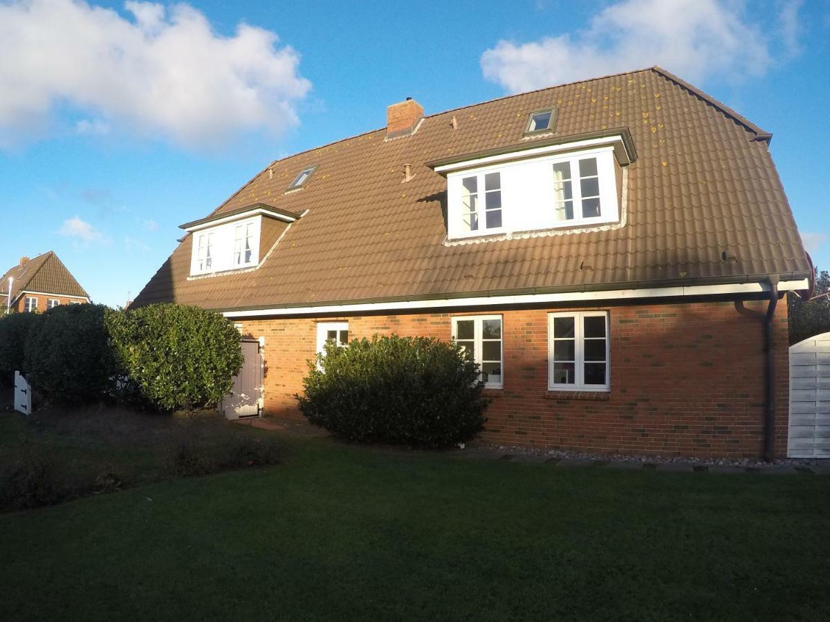 Ferienwohnungen Und Haushaelfte Friesland Midlum  エクステリア 写真